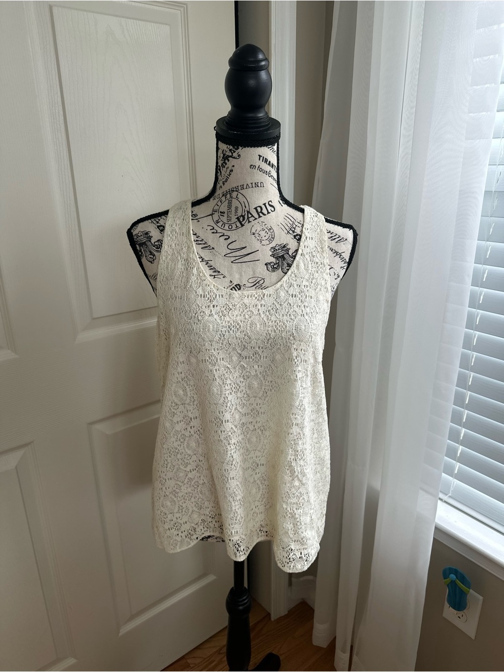 Forever 21 Cream Lace Racerback Blouse